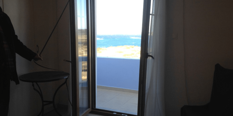 ΚΟΥΜΠΑΡΟΣ ΣΠΙΤΙΑ ΜΠΛΕΦΟΥΤΗ01-min