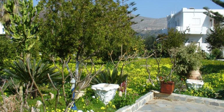 ΒΑΡΝΑΣ ΝΙΚΟΛΑΟΣ ΔΙΑΜΕΡΙΣΜΑΤΑ ΣΤΑ ΑΛΙΝΤΑ 006 (B405)