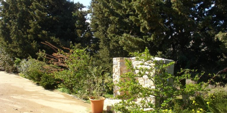 ΜΟΣΧΟΝΑΣ ΓΙΩΡΓΟΣ ΣΠΙΤΙ ΚΑΜΑΡΑΚΙ 004 (Η224)