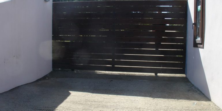 ΜΟΣΧΟΝΑΣ ΓΙΩΡΓΟΣ ΣΠΙΤΙ ΚΑΜΑΡΑΚΙ 008 (Η224)