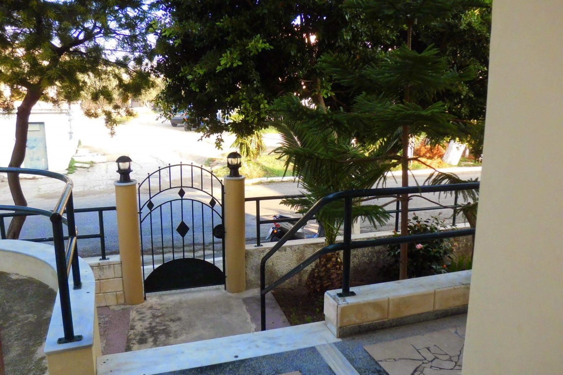 Οικία στο Λακκί – H249