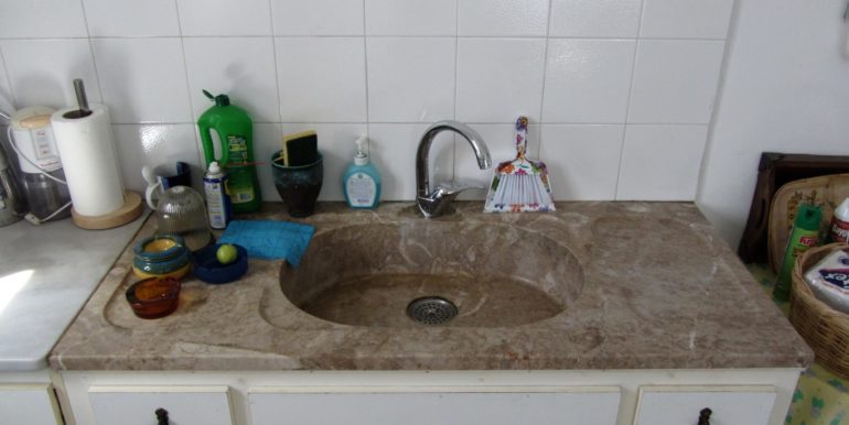 29 μαρμάρινος νεροχύτης κουζ. ισογείου